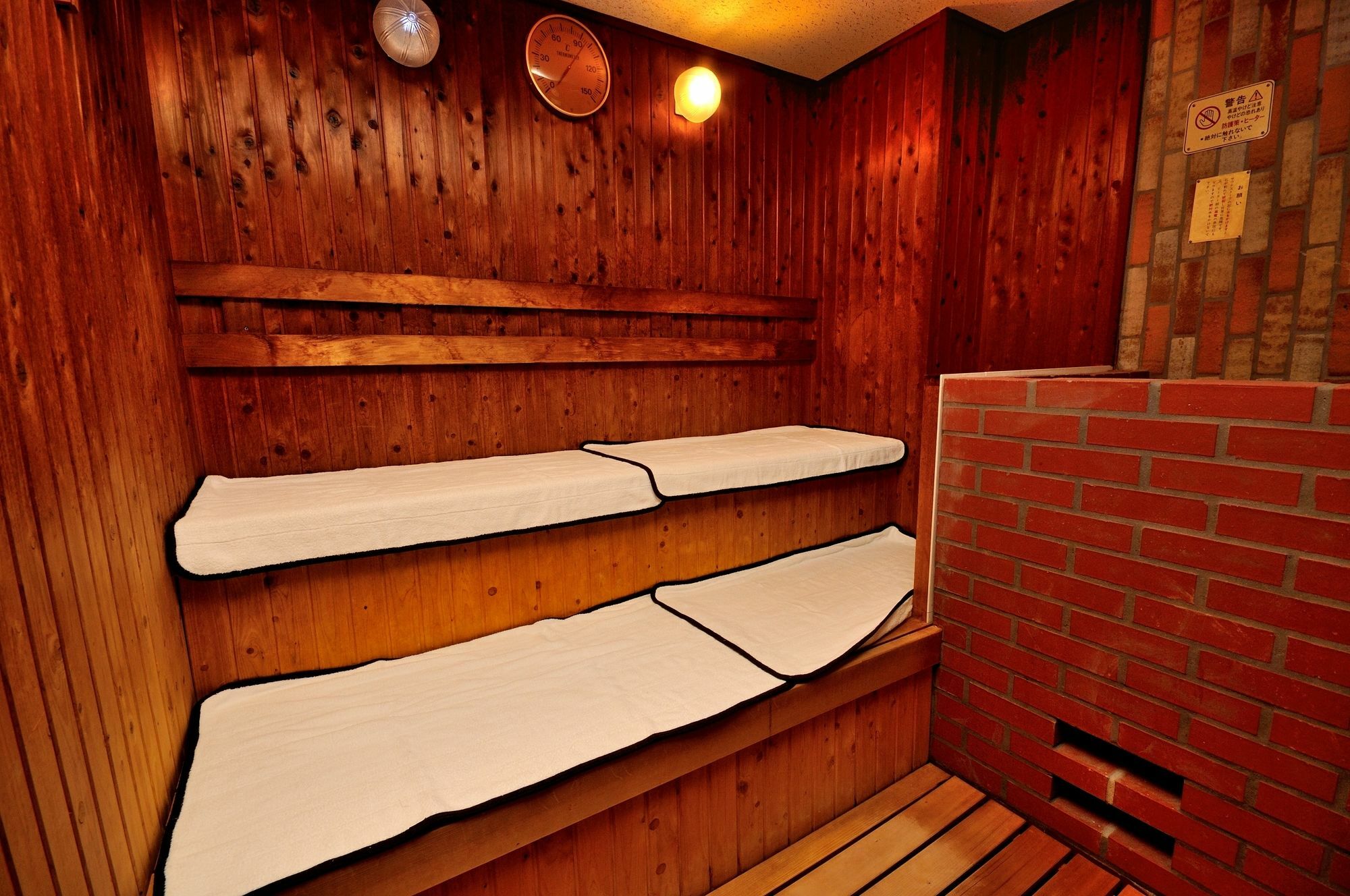 Spa&capsule Grandpark Kitasenju Kapselhotel