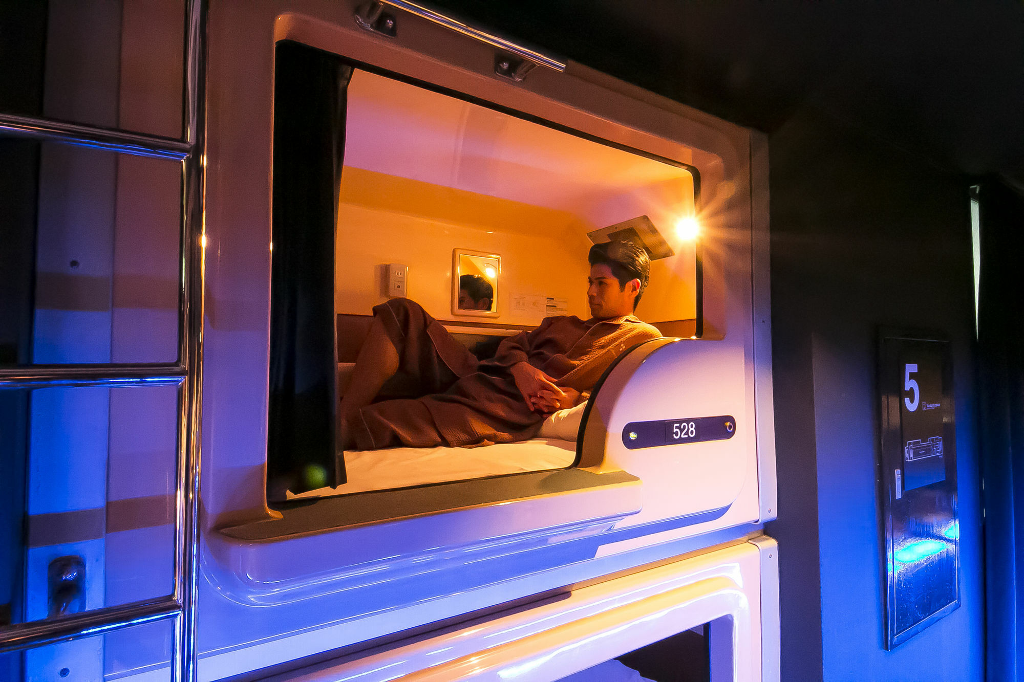 Spa&capsule Grandpark Kitasenju Hotel a capsule *