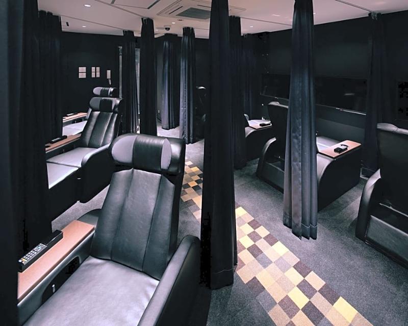 Spa&capsule Grandpark Kitasenju Capsulehotel